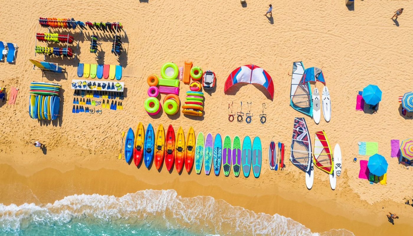 Wie wählt man die richtige Ausrüstung für Wassersportarten?